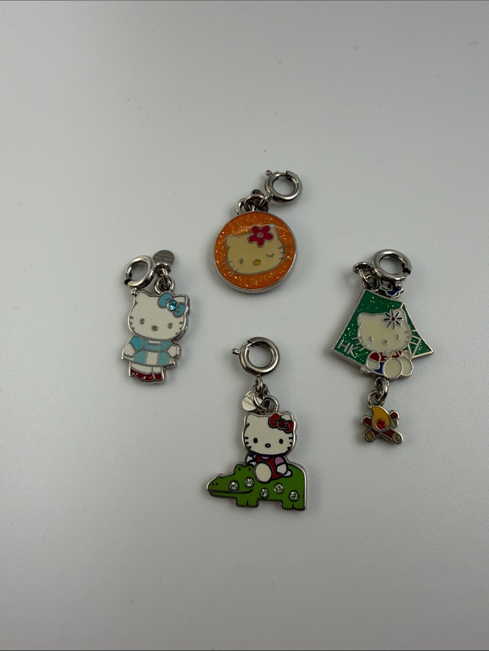 Sanrio Hello Kitty Y2K Charm Set EUC